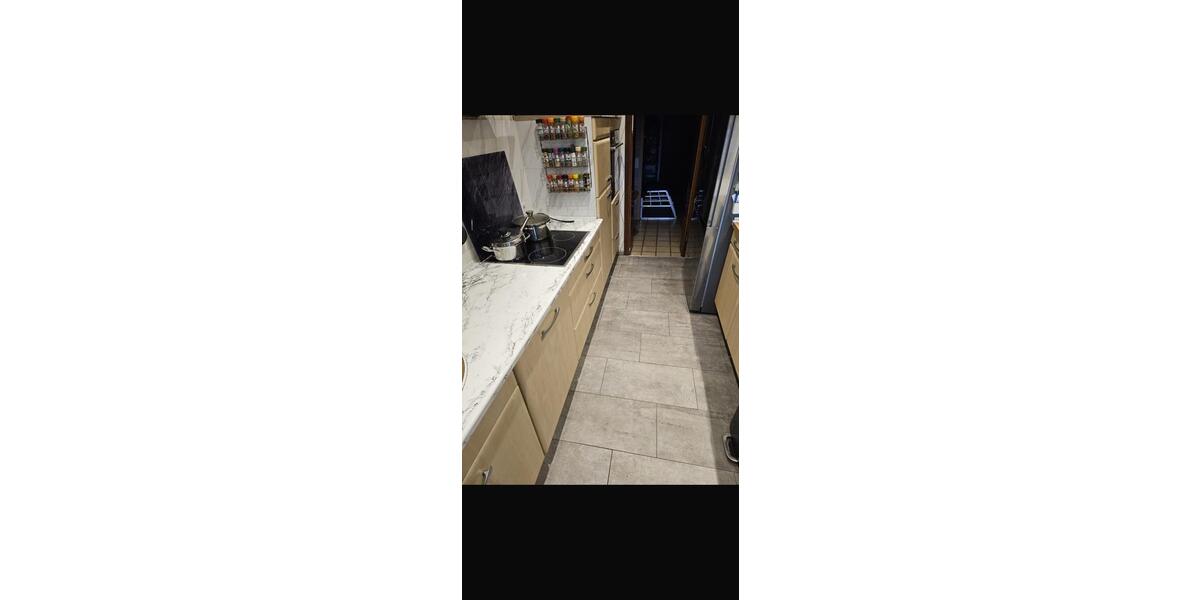 Etagenwohnung Oberhausen Biefang - 4 Zimmer, 103 m&sup2;, 1.050&euro; | Angebot:26248879
