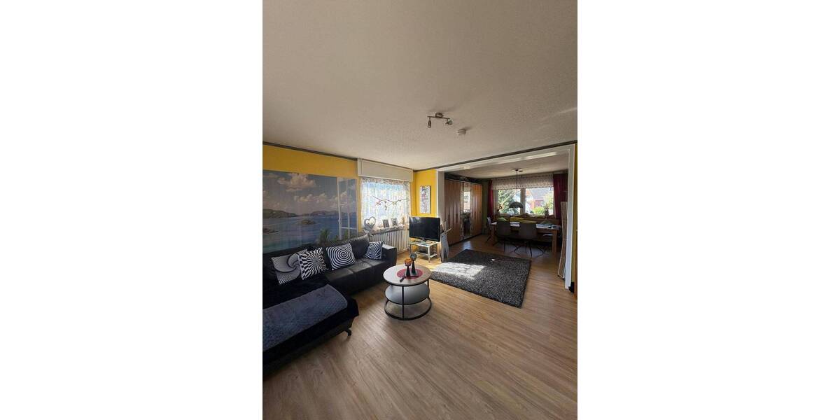 Etagenwohnung Krefeld Oppum - 2 Zimmer, 89 m&sup2;, 950&euro; | Angebot:26244926