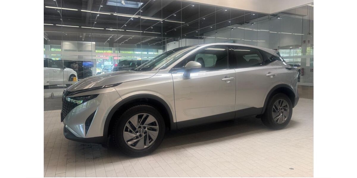 Nissan Qashqai 19.103 km 24.690 &euro; Oberhausen (am CentrO) 46047