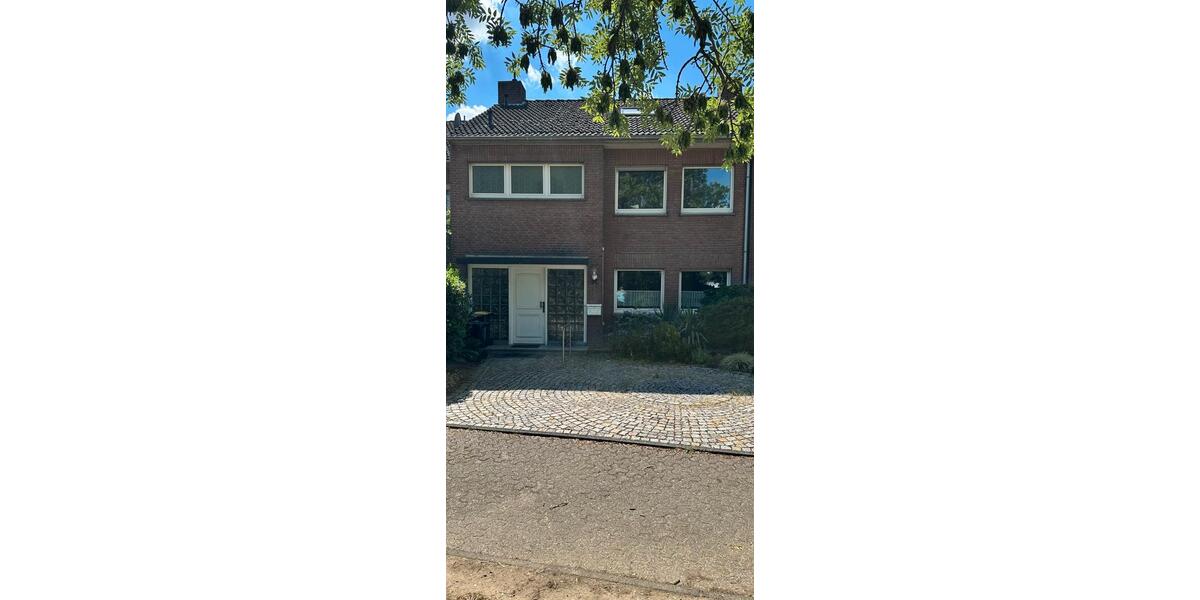 Reihenhaus Meerbusch Kierst - 5.5 Zimmer, 135 m&sup2;, 1.749&euro; | Angebot:26358631