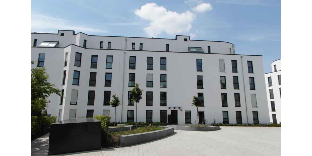 Bei VIVAWEST die Sonnenstrahlen auf dem eigenen Balkon genießen. 2.5 zimmer