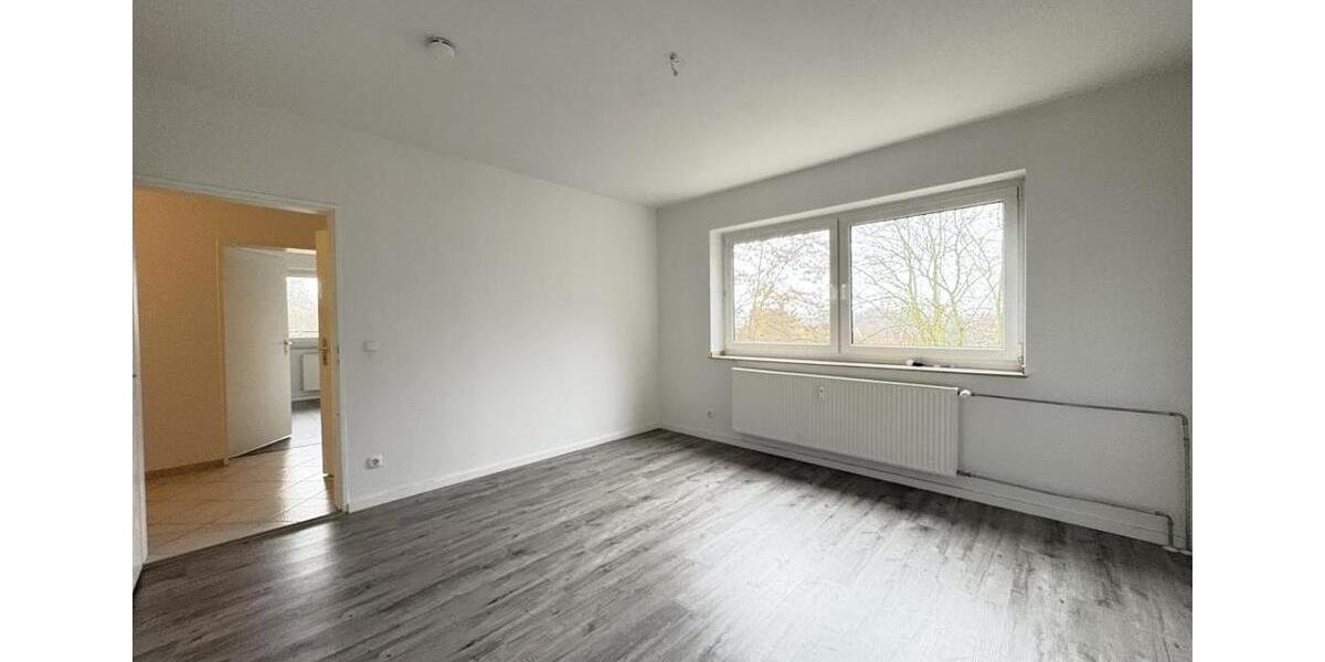 ++schöne 3 Zimmer Wohnung mit Balkon++ 3 zimmer