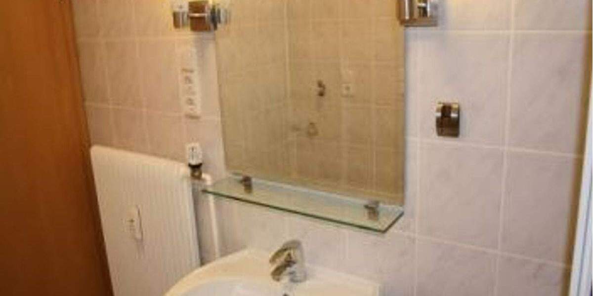 MEHRFAMILIENHAUS - 7 WOHNUNGEN - BO-CITY - GARTEN + AUSBAUPOTENZIAL 2 zimmer