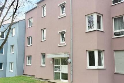 Hübsche 3-Zi.-Whg. mit modernem Bad und Balkon, frei ab sofort 3 zimmer