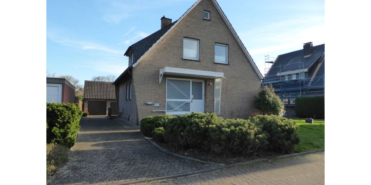 Provisionsfrei* Geräumiges, solides 2-FH mit Keller in Top Lage !!! - Zweifamilienhaus Wesel | Angebot:25566115