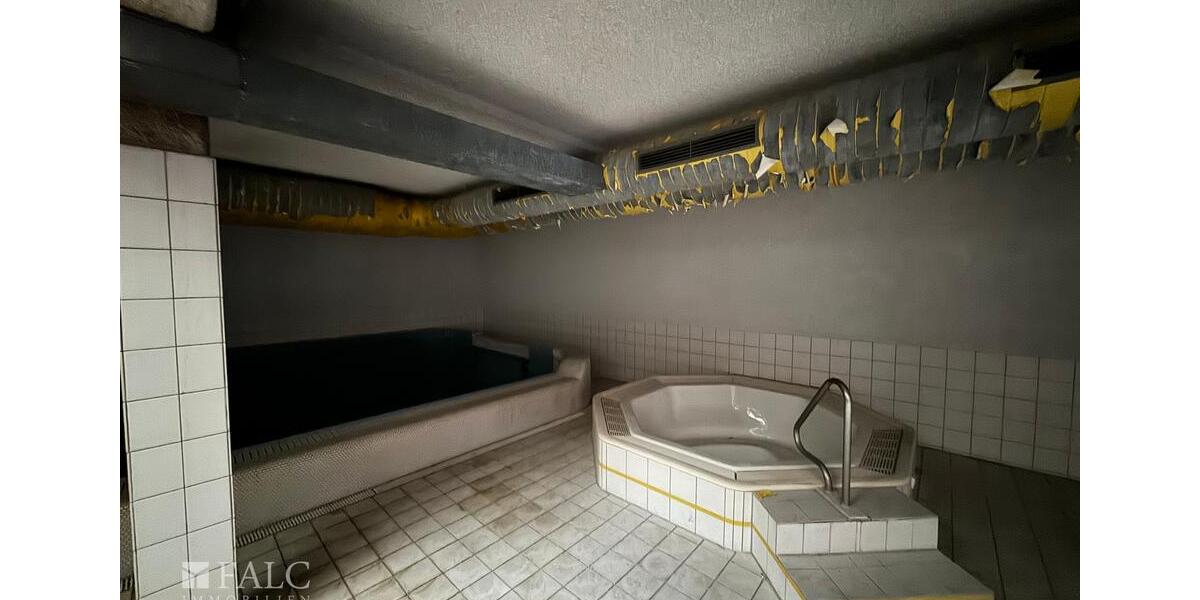 Gewerbeeinheit mit großem Potenzial – Ehemals als Bäder-Rehazentrum genutzt zimmer