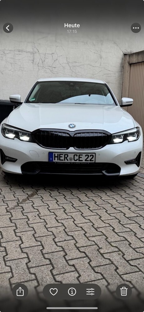330i