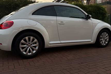 VW Beetle 71.369 km 12.600 &euro; Duisburg 47228