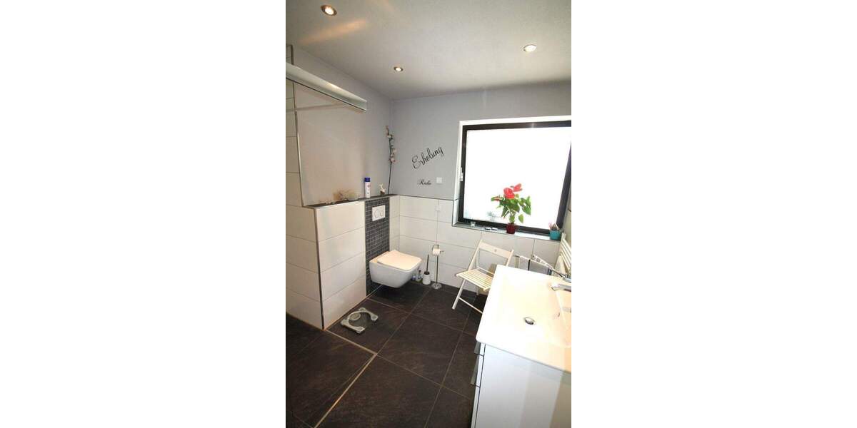 Mehrfamilienhaus, Wohnhaus Rheinberg Ossenberg - 7 Zimmer, 257 m&sup2;, 550.000&euro; | Angebot:24401442