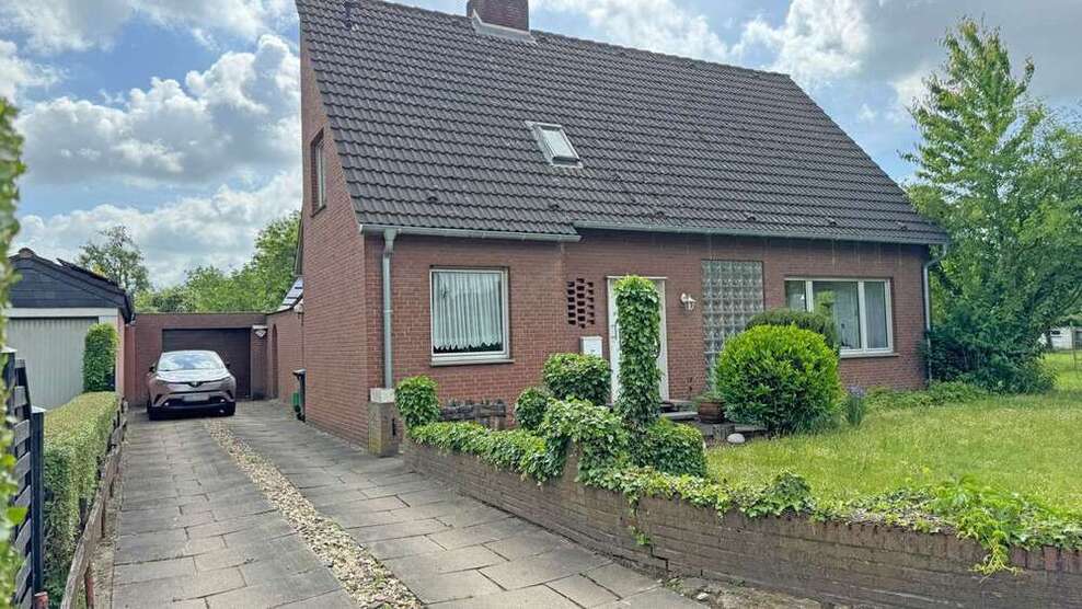Haus zum Kaufen in Voerde 270.000 € 138.91 m²