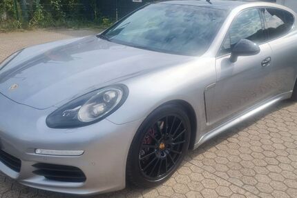 Porsche Panamera 113.000 km 35.850 &euro; Duisburg 47139