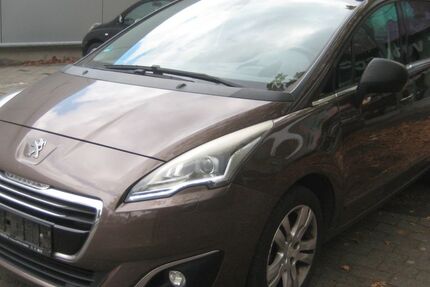 Peugeot 5008 184.900 km 5.500 &euro; Krefeld 47800