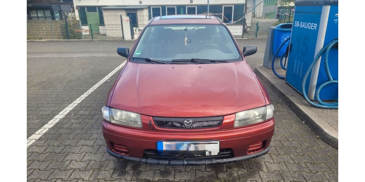 Mazda 323 134.978 km 1.000 &euro; Heiligenhaus 42579