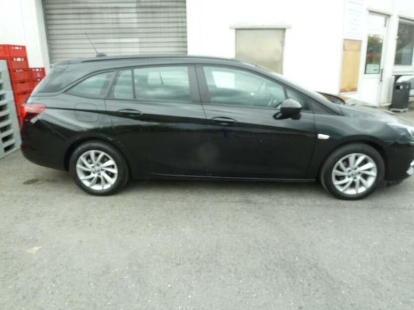 Opel Astra 1.5 D Edition Klima Navigation Lackschäden 148.000 km 6.900 € Ratingen 40885