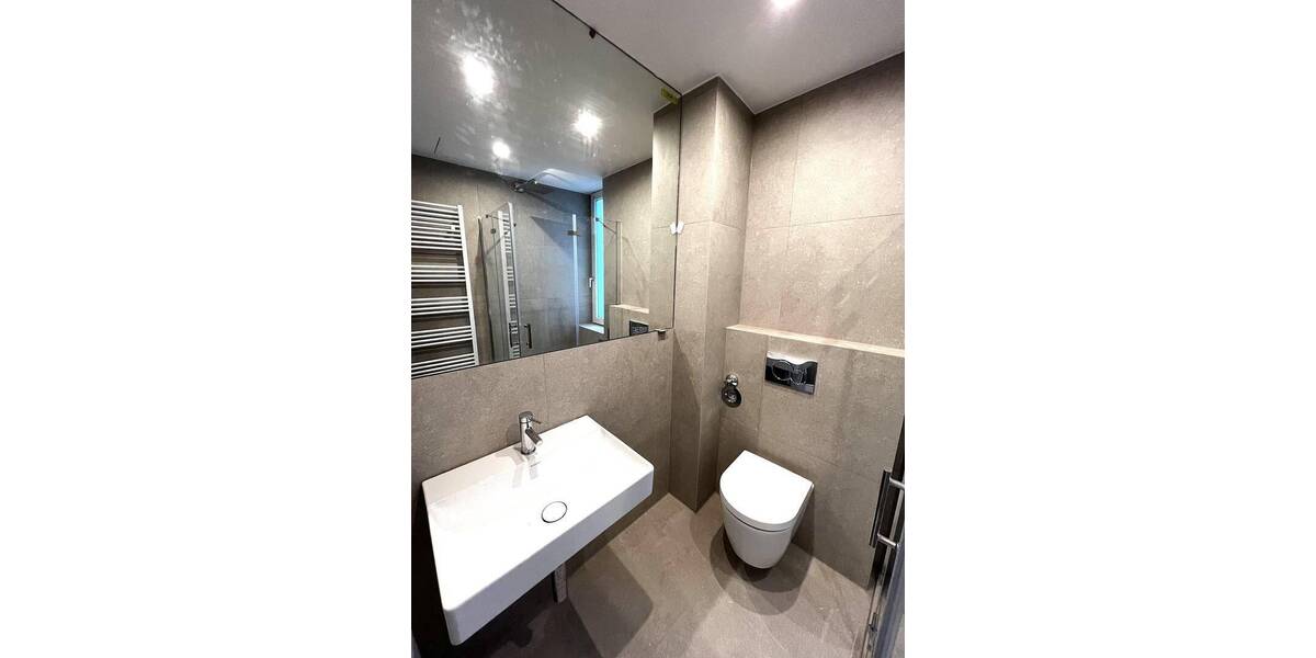 Etagenwohnung Düsseldorf Derendorf - 2 Zimmer, 65 m&sup2;, 1.220&euro; | Angebot:26890734