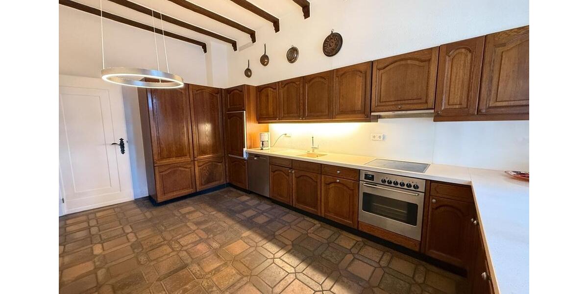 Einzigartiges Mietangebot: Historische Villa mit großem Garten | ca. 310 m² Wohnfläche 12 zimmer