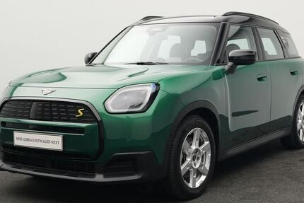 Mini Countryman SE (Cooper) 13.897 km 38.919 &euro; Krefeld 47800