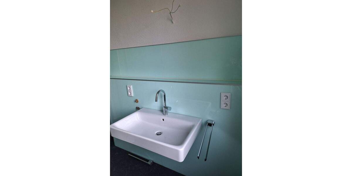 Etagenwohnung Bochum Ehrenfeld - 4 Zimmer, 166 m&sup2;, 1.530&euro; | Angebot:25601024