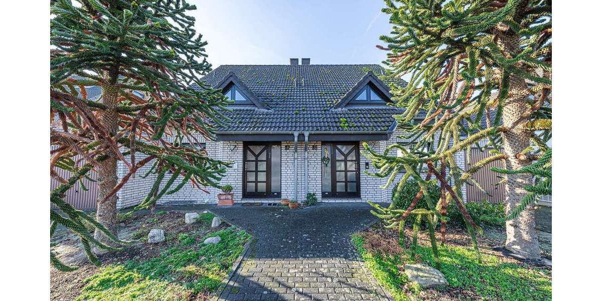 Haus zum Kaufen in Krefeld 639.000 € 122 m² 4 zimmer