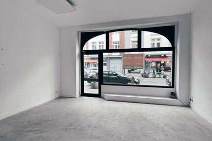 Haus zum Kaufen in Düsseldorf 2.890.000 € 500 m² 20 zimmer