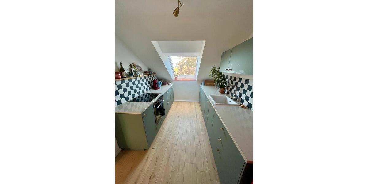 Dachgeschoßwohnung Krefeld Gellep-Stratum - 2.5 Zimmer, 60 m&sup2;, 178.000&euro; | Angebot:27197687