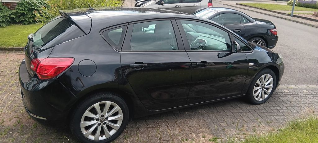 Opel Astra 123.400 km 4.890 &euro; Herten 45699