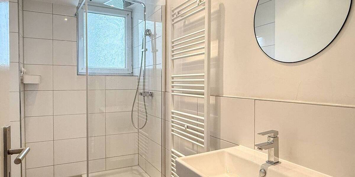 Carlstadt: charmante Altbauwohnung, modern saniert & elegant ausgestattet 3 zimmer