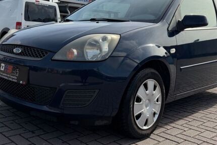 Ford Fiesta 134.050 km 2.490 &euro; Dinslaken 46537