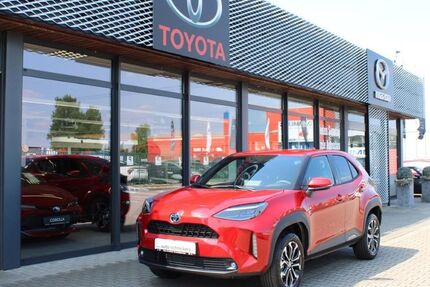 Toyota Yaris Cross 65.376 km 23.490 € Moers 47441