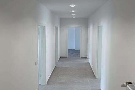 Wohnung zum Mieten in Wesel 1.300 € 144 m²