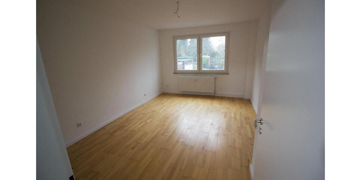 Renovierte 2 Zimmer Erdgeschoss-Wohnung + KDB 62 qm + Kellerraum 2 zimmer