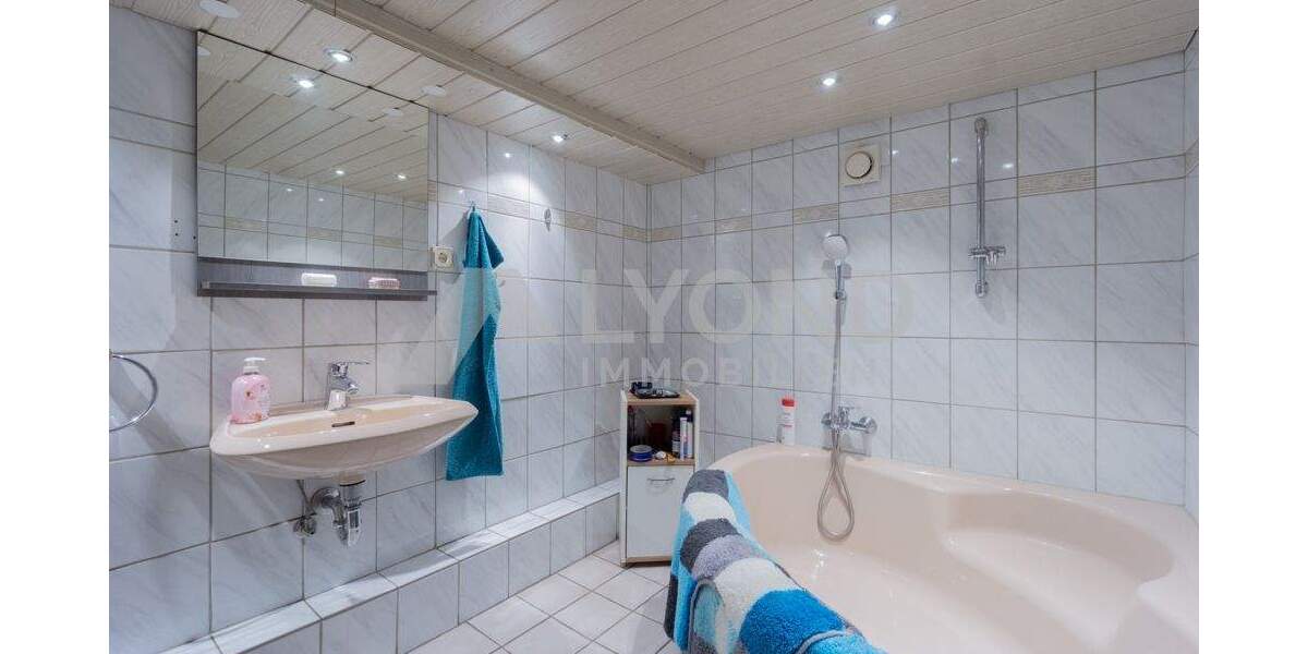 Reihenmittelhaus Recklinghausen König-Ludwig - 4 Zimmer, 88 m&sup2;, 225.000&euro; | Angebot:25067354