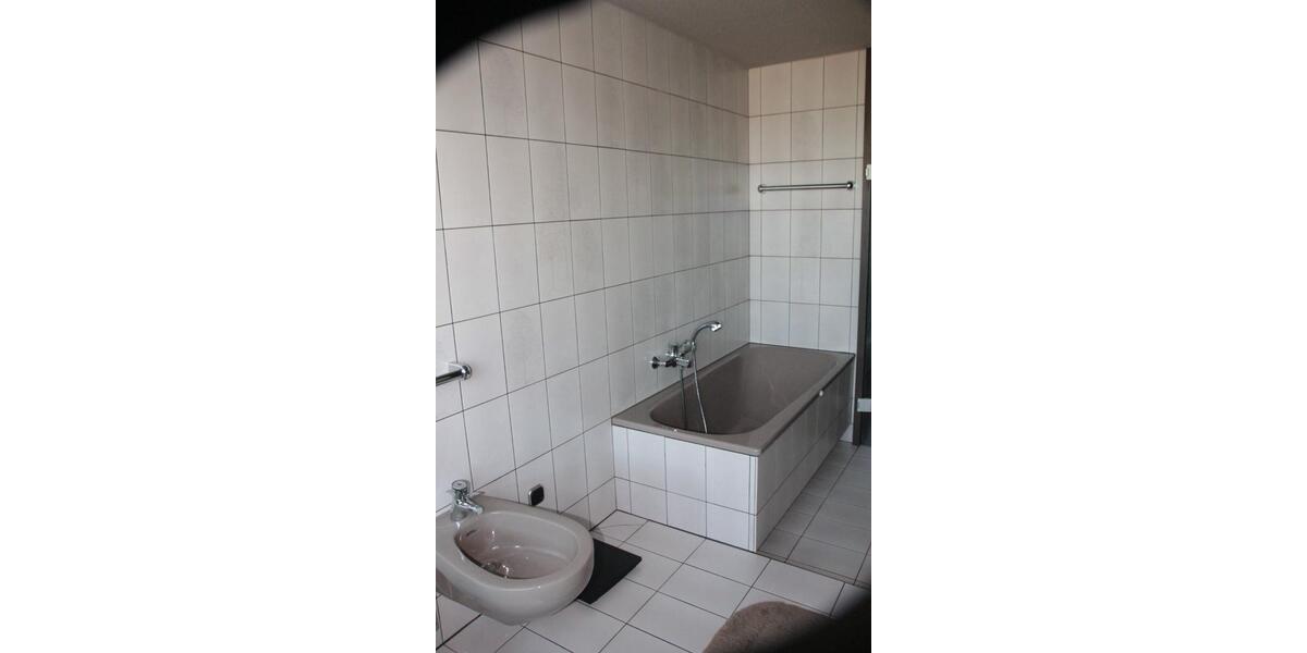 Einfamilienhaus Oberhausen - 2 Zimmer, 180 m&sup2;, 395.000&euro; | Angebot:25257357