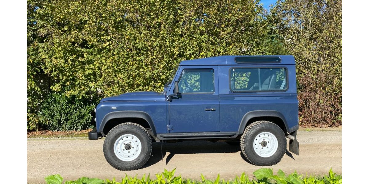 Land Rover Defender 77.800 km 40.000 &euro; Düsseldorf 40489
