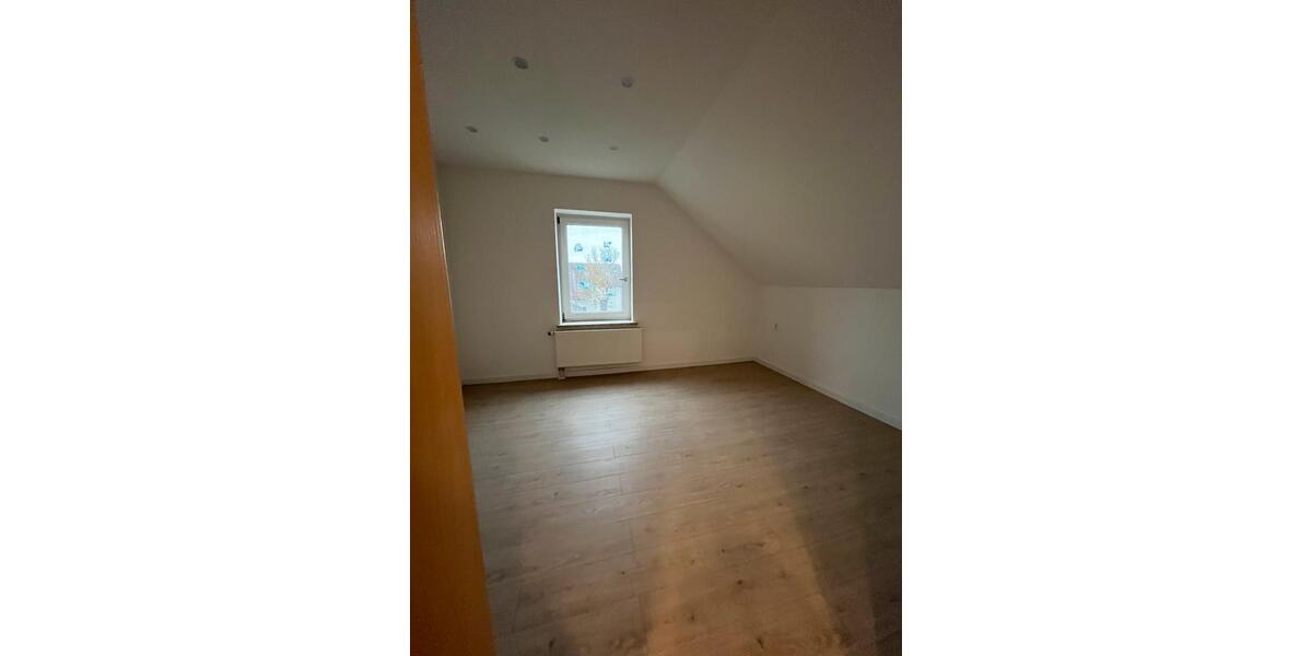 Etagenwohnung Herne Altenhöfen - 3 Zimmer, 90 m&sup2;, 900&euro; | Angebot:25399358