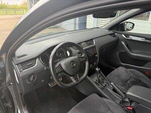 Skoda OCTAVIA 2.0 RS245 Combi+Navi+CarPlay+Totwinkel+ 89.000 km 22.450 &euro; Meerbusch 40667