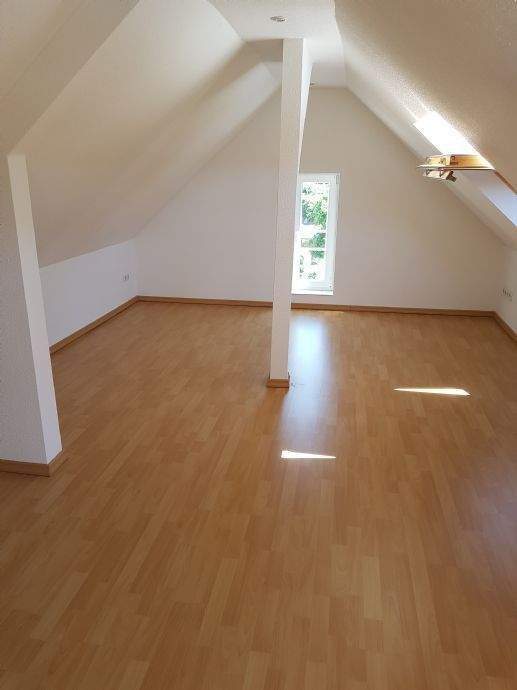 TOP!!! RENOVIERTES + TOP AUFGETEILTES + GROSSZÜGIGES DACHGESCHOSS APARTMENT in OBERHAUSEN - KLOSTERHARDT!!! 2 zimmer