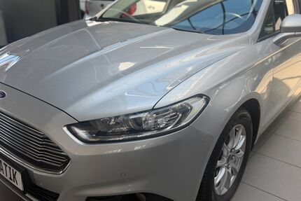 Ford Mondeo 178.000 km 9.890 &euro; Bottrop 46236