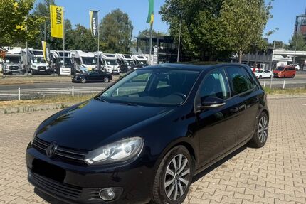 VW Golf 147.000 km 6.800 &euro; Essen 45143
