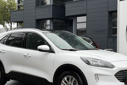 Ford Kuga 102.933 km 17.950 &euro; Krefeld 47805