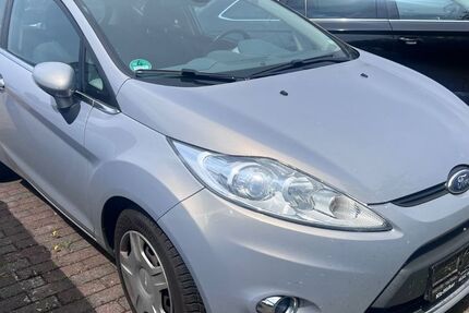 Ford Fiesta 169.000 km 2.980 &euro; Recklinghausen 45657