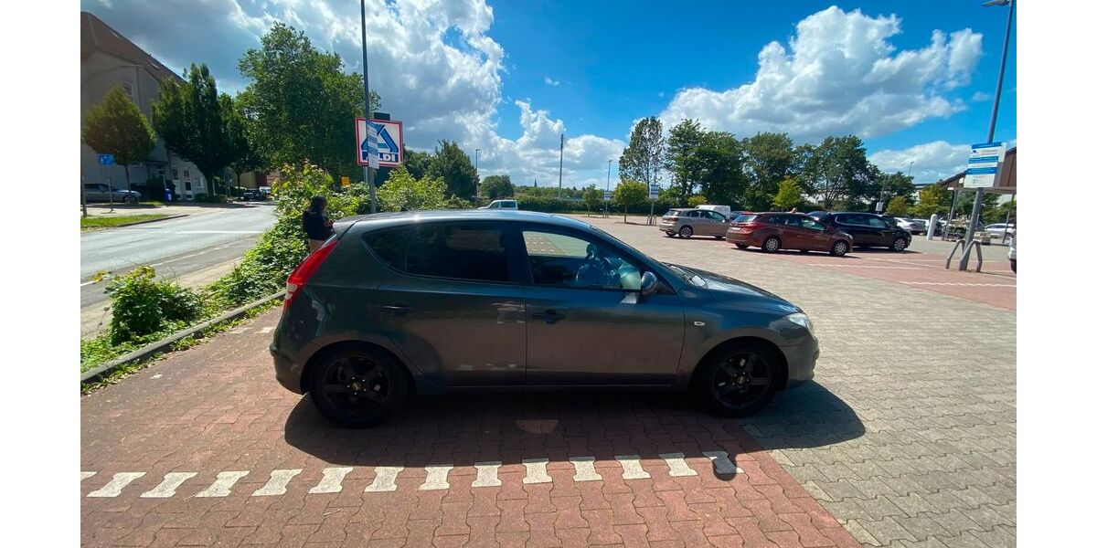 Hyundai i30 206.500 km 1.600 &euro; Gelsenkirchen 45886