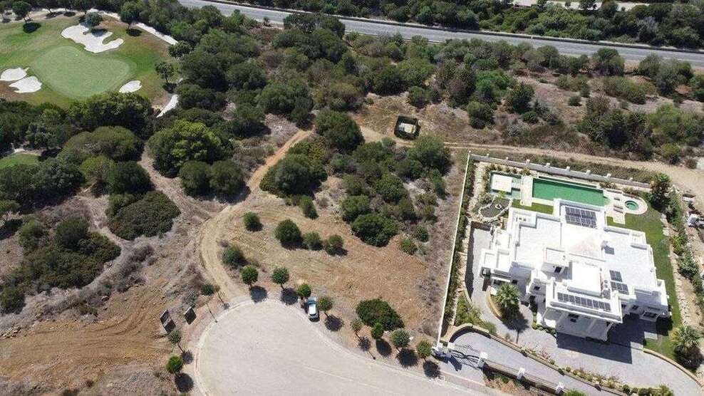Grundstück zu verkaufen in San Roque 785.000 € 2690 m²