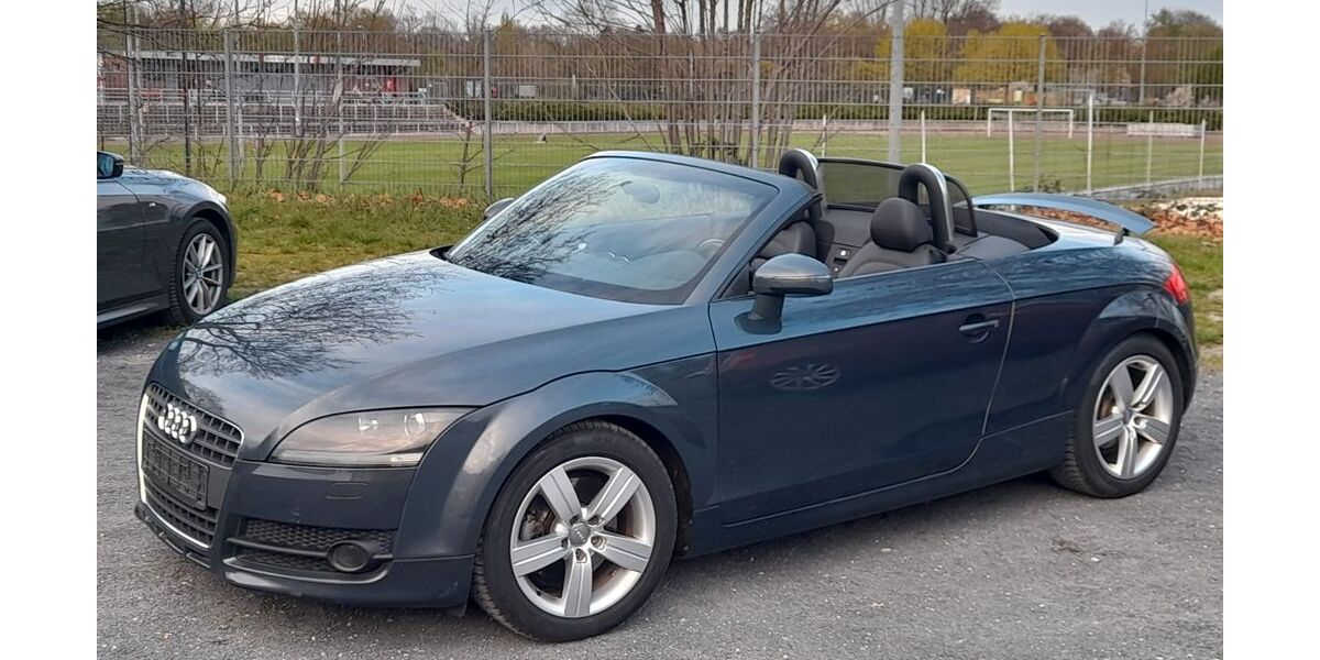 Audi TT 212.000 km 7.450 &euro; Düsseldorf 40225