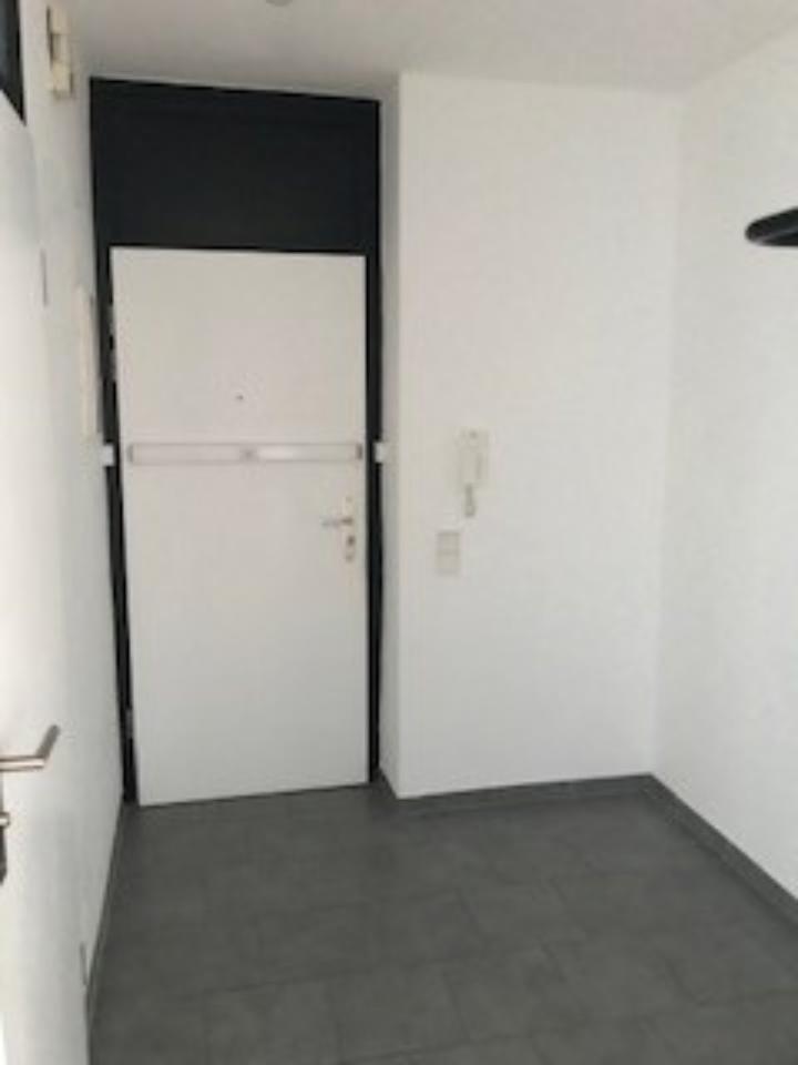 45 Zimmerwohnung (Wohn-Esszi.= 1 Raum); Nähe Uni oder Mark 51.7 zimmer