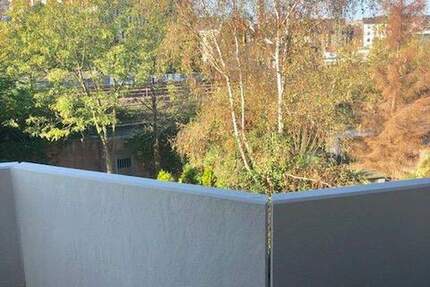 Stilvolle 1-Zimmer-Wohnung mit Einbauküche und Balkon in Unterbilk-Hafen 1 zimmer