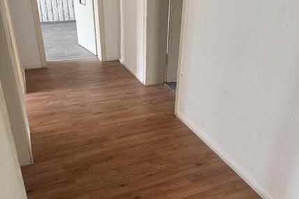 Wohnung Bochum Bochum-Mitte - 4 Zimmer, 120 m&sup2;, 1.500&euro; | Angebot:25562431