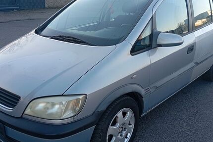 Opel Zafira 204.759 km 1.800 &euro; Düsseldorf 40215
