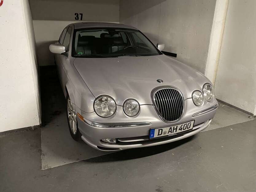 Jaguar S-Type 252.000 km 7.500 € Düsseldorf 40589