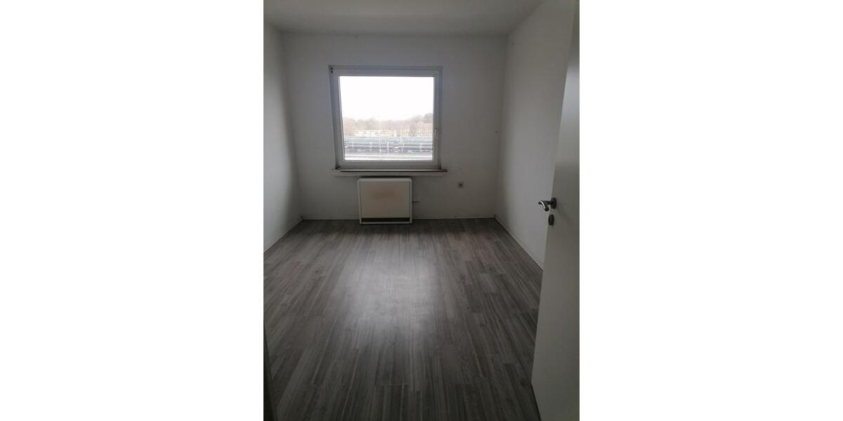 Etagenwohnung Mülheim an der Ruhr Rechtsruhr-Nord - 3 Zimmer, 77 m&sup2;, 500&euro; | Angebot:24391359